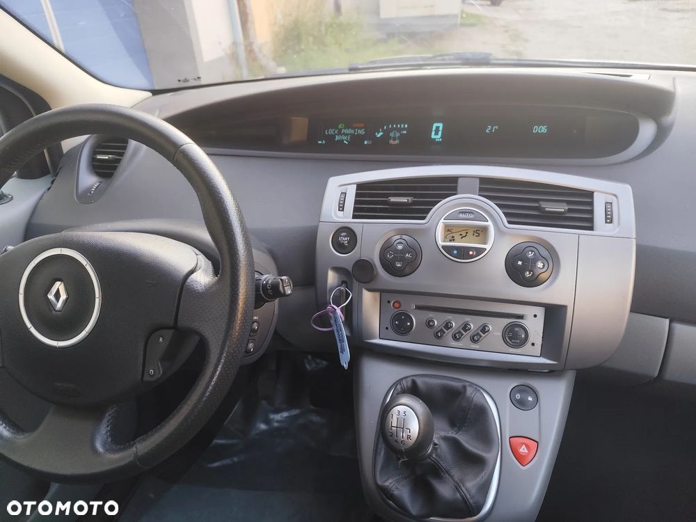 Renault Scenic 2.0 16V Turbo Confort Expression - 12