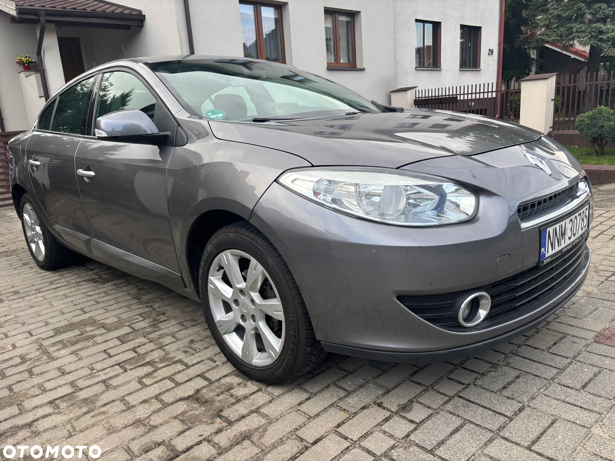 Renault Fluence 2.0 16V 140 CVT Sportway - 10