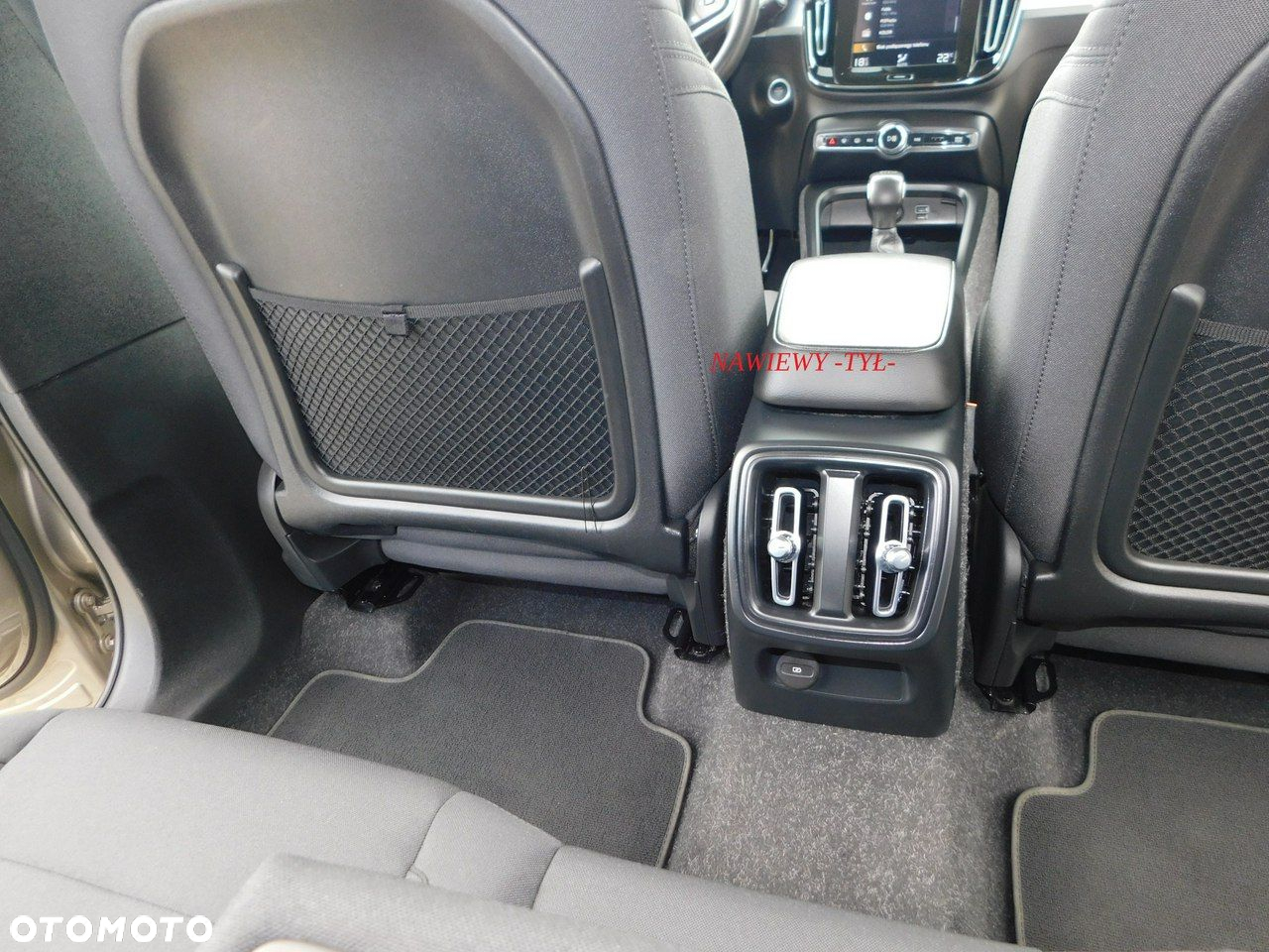 Volvo XC 40 - 12