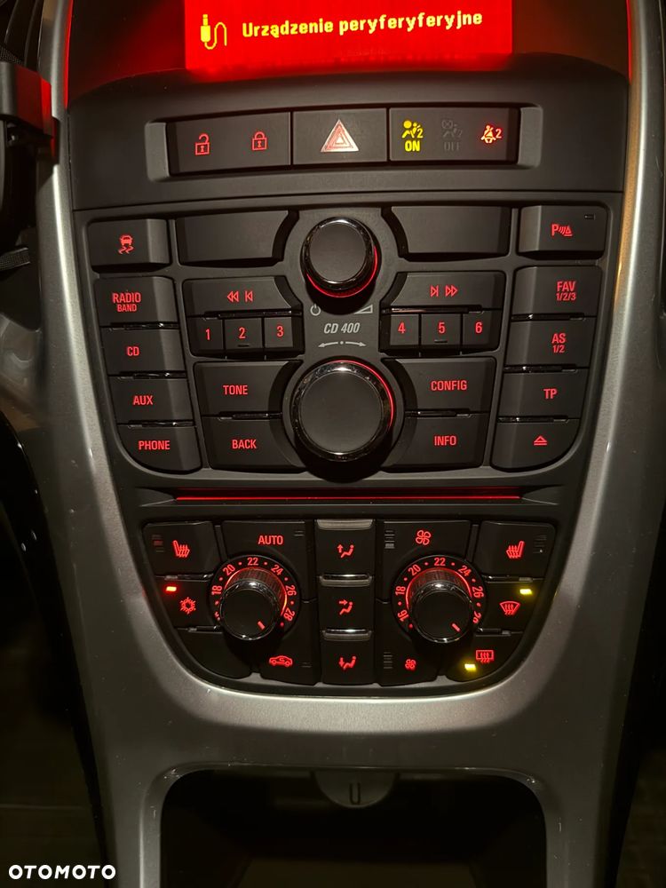 Opel Astra 1.4 T Cosmo - 11