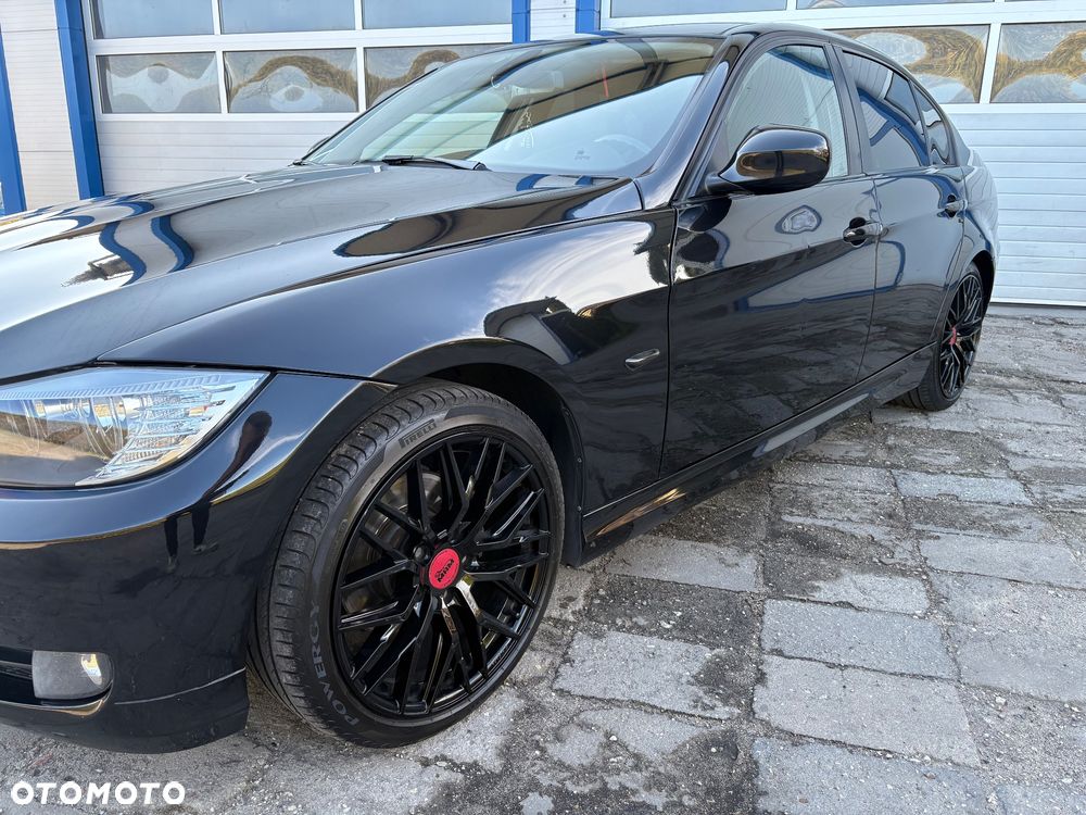 BMW Seria 3 318d - 17