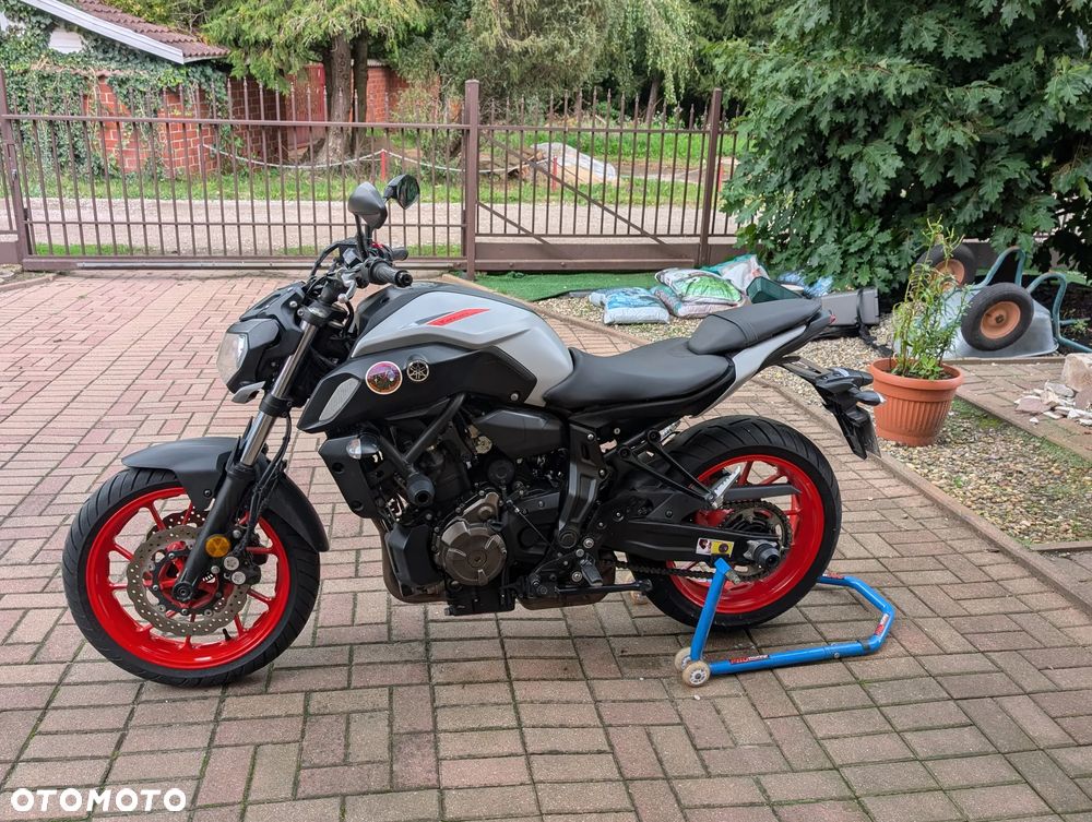 Yamaha MT - 1