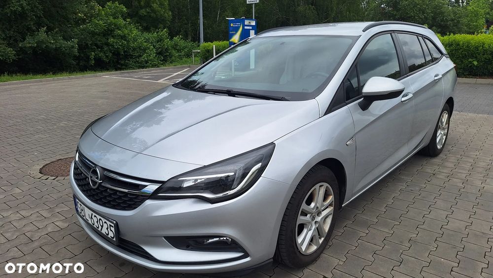 Opel Astra 1.6 CDTI Enjoy S&S - 1