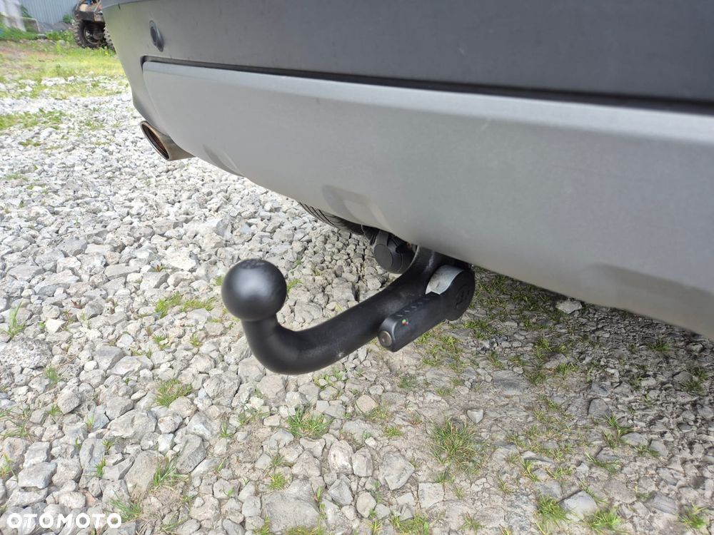 Land Rover Discovery Sport TD4 Pure - 26