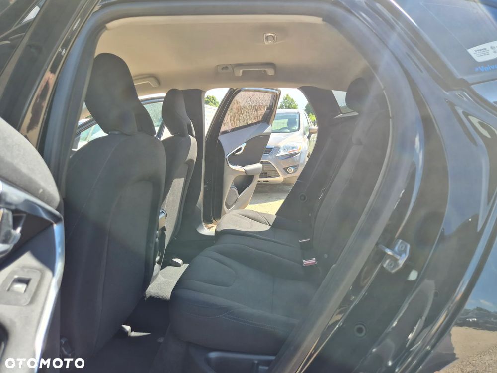 Volvo V40 D3 You - 6