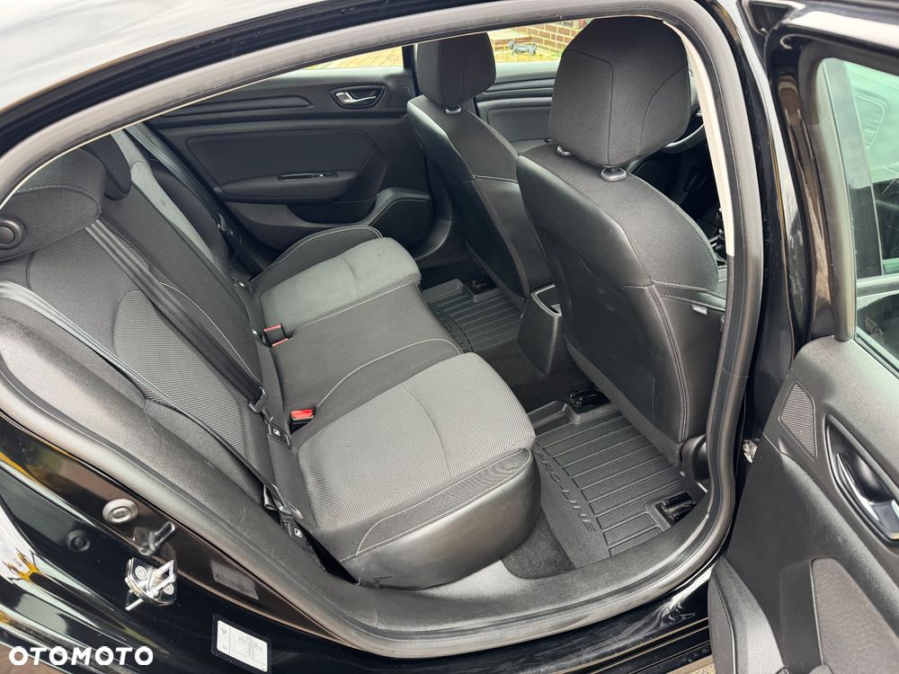 Renault Megane 1.6 SCe Life - 23