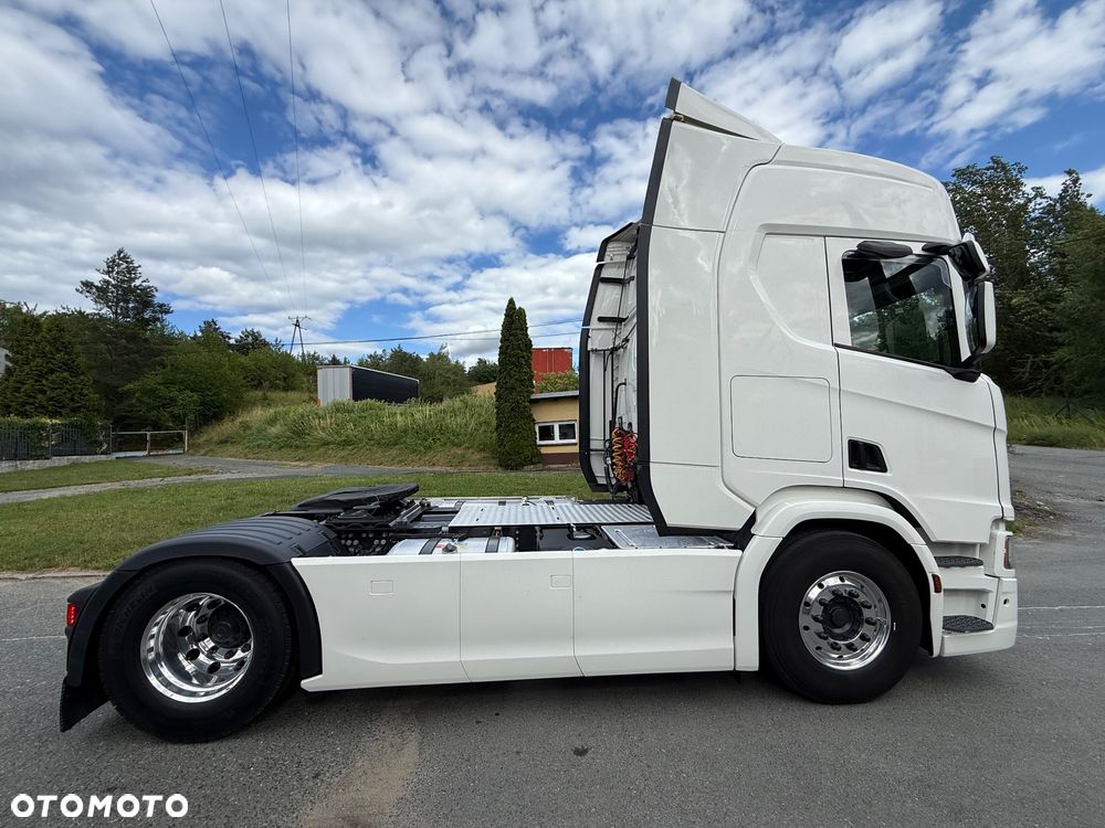 Scania R 500 *FULL LED* P+T PODUCHY* ALUSY* 315/70 NOWE MICHELIN* 2 BAKI* KLIMA POSTOJOWA* LODÓWKA* NAVI* NOWY TYP SILNIKA* Z Francji - 4