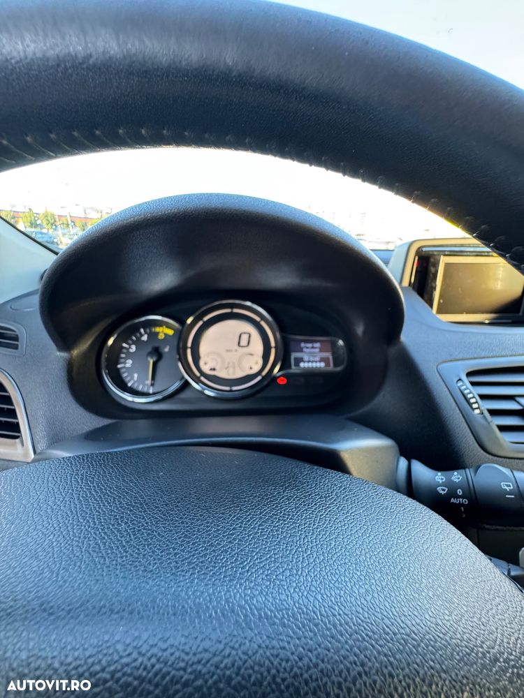 Renault Megane 1.5 dCi Expression - 5