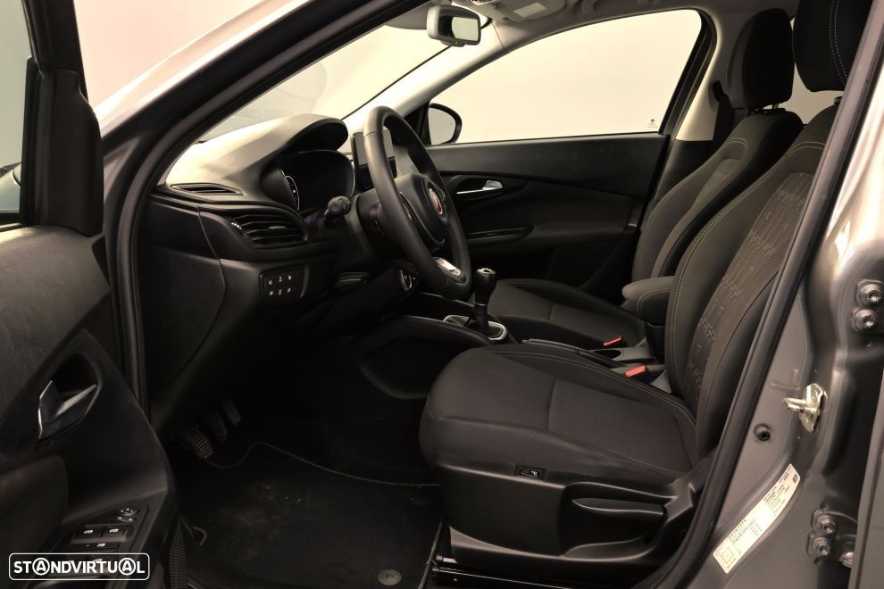 Fiat Tipo Station Wagon Cross 1.0 GSE T3 Cross - 18