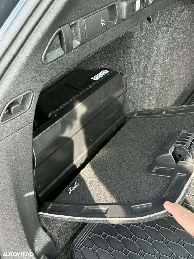 Skoda Superb 2.0 TDI DSG L&K - 12