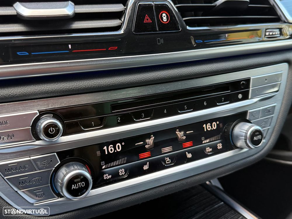 BMW 730 d Pack M - 31