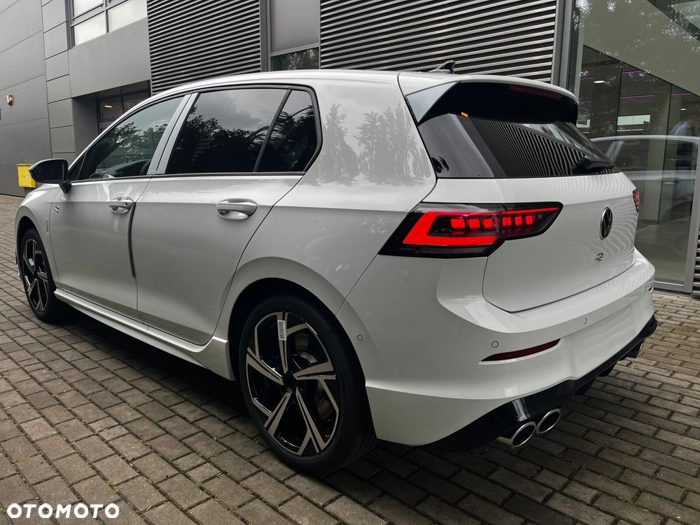 Volkswagen Golf - 7