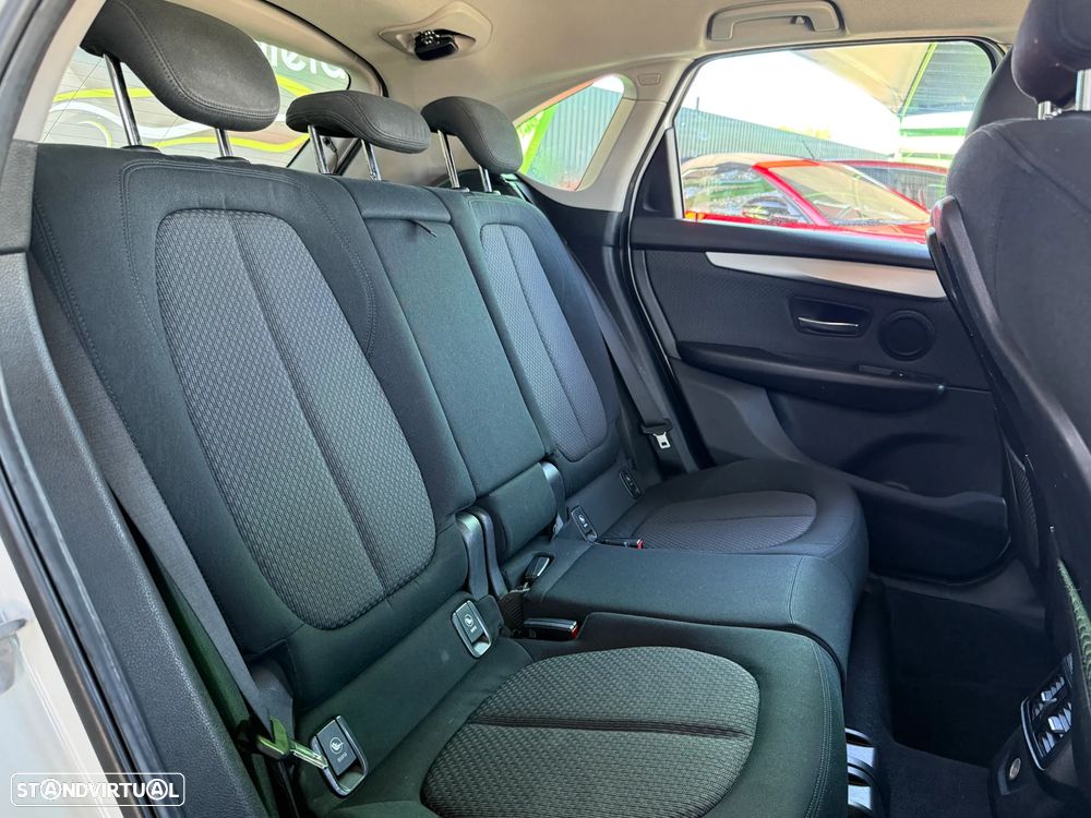 BMW 216 Active Tourer d Aut. Advantage - 21