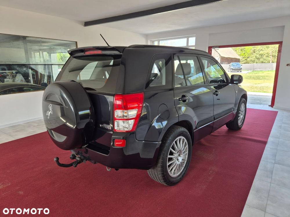 Suzuki Grand Vitara 2.0 Club - 6