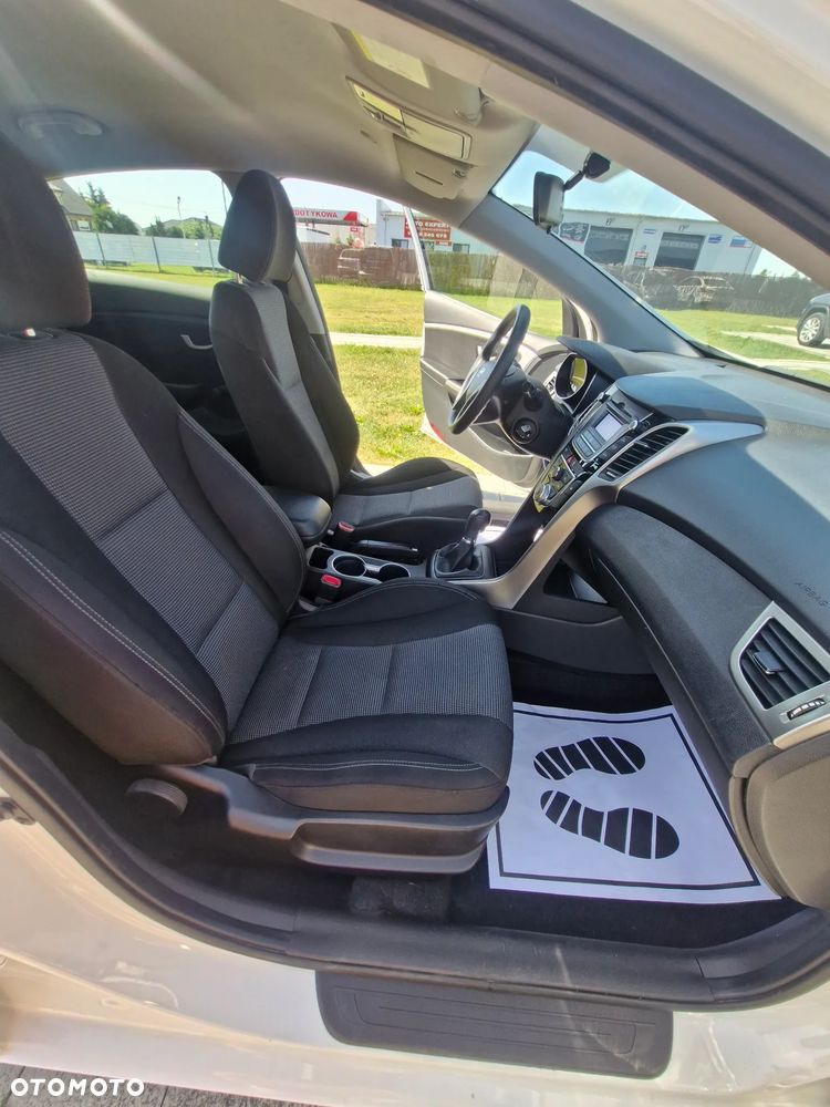 Hyundai i30 - 12