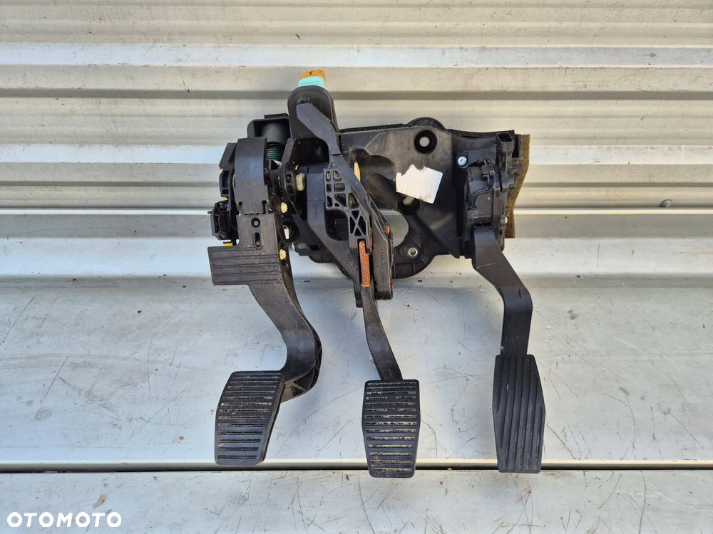 Pedał gazu sprzęgła hamulca Fiat 500X Jeep Renegade 1,0 kpl 521023280 - 1