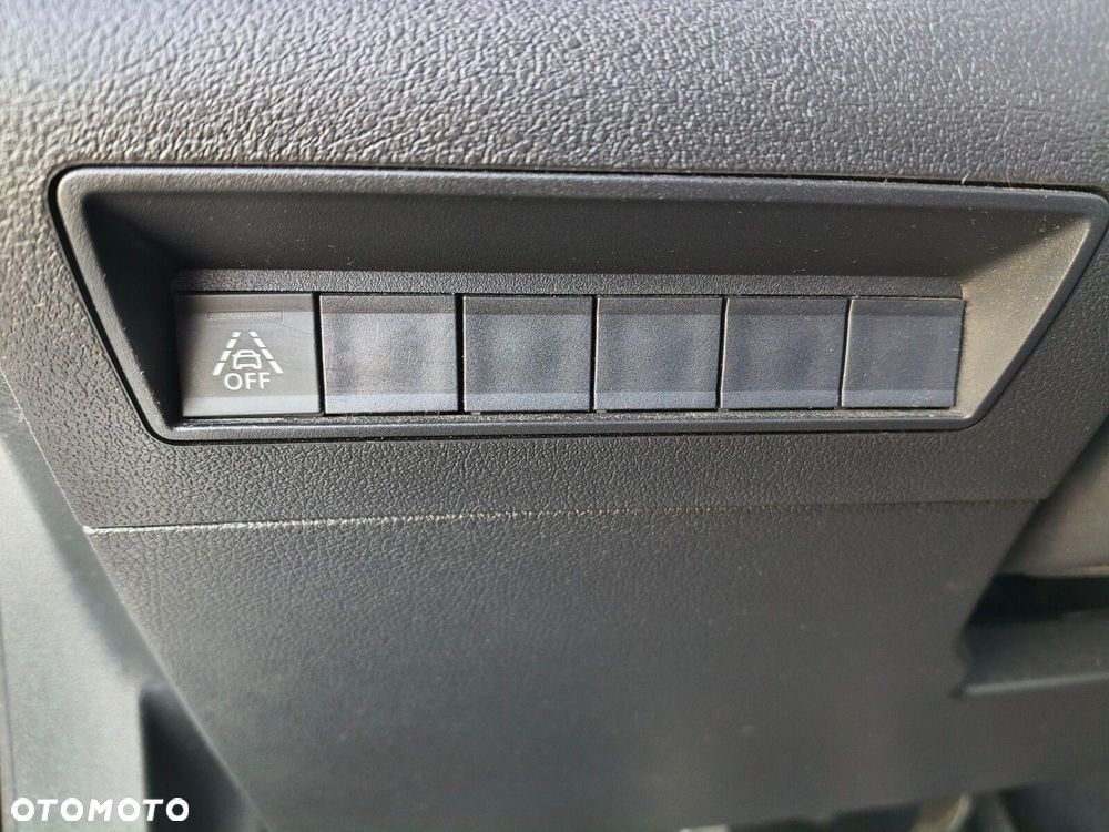Citroën C3 1.2 PureTech Shine - 33