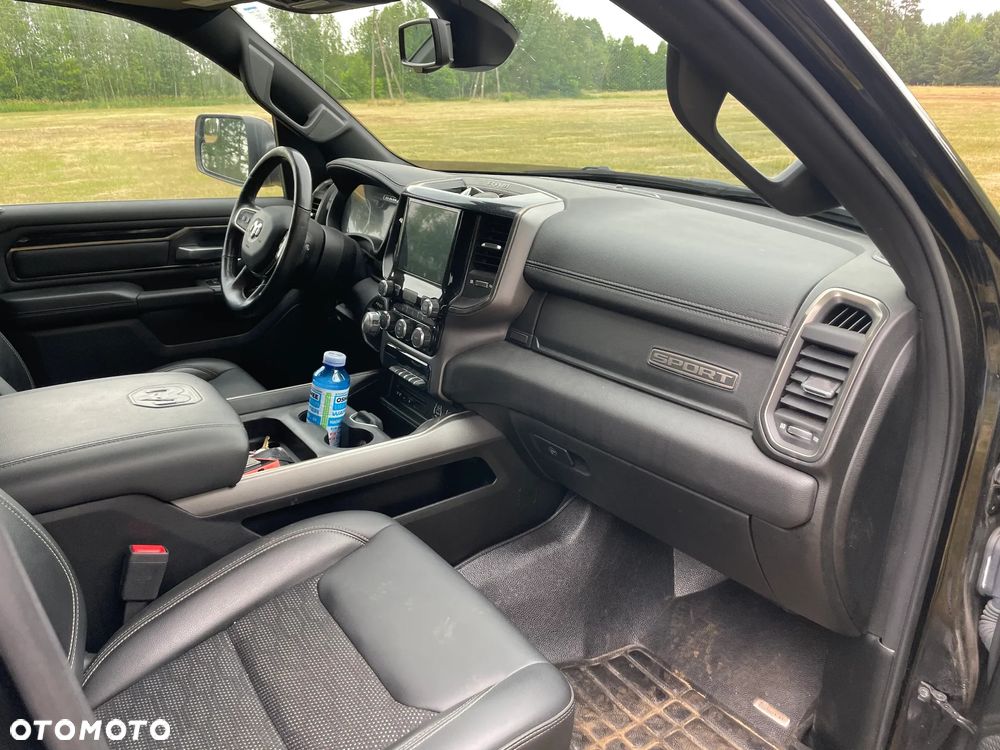 Dodge RAM - 16