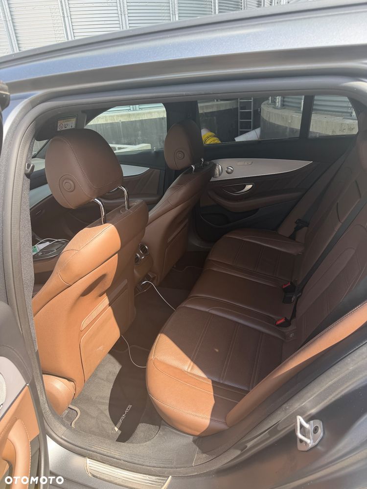 Mercedes-Benz Klasa E AMG 53 4-Matic+ - 6