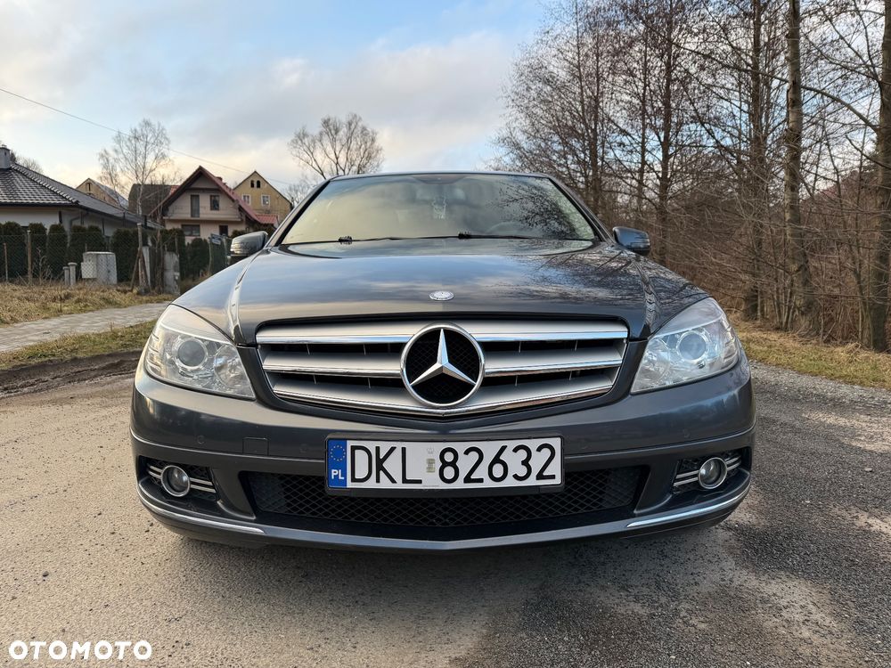 Mercedes-Benz Klasa C 200 CGI Automatik BlueEFFICIENCY Avantgarde - 16