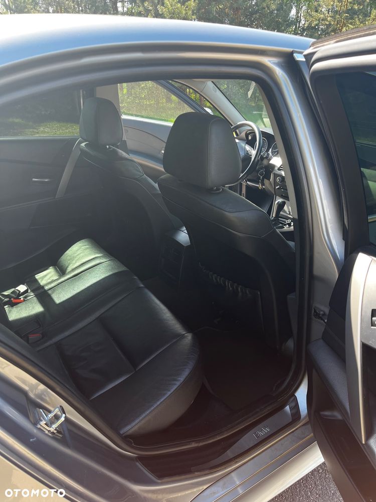 BMW Seria 5 - 16