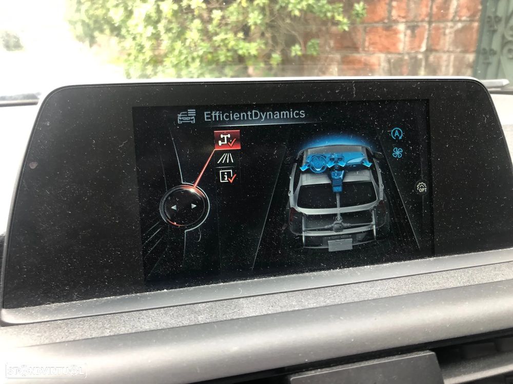 BMW 116 d EDynamics Line Sport - 27