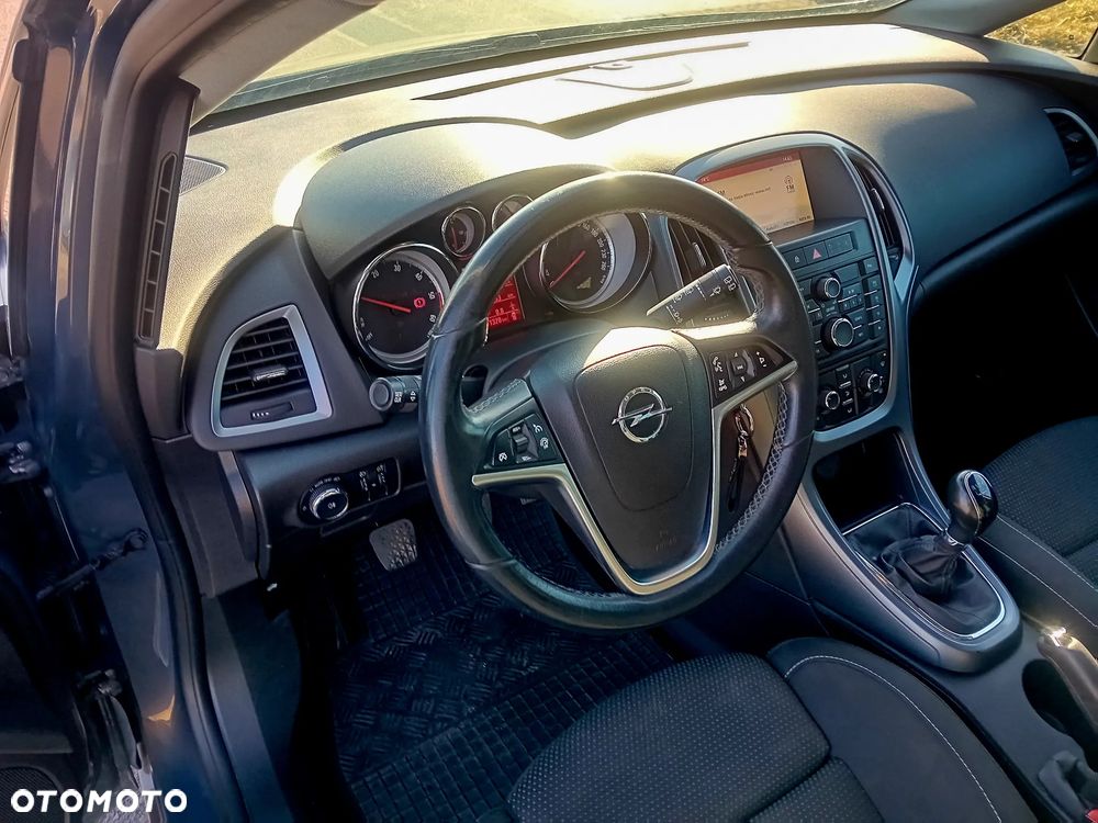 Opel Astra 1.6 CDTI DPF ecoFLEX TourerStart/Stop Edition - 10
