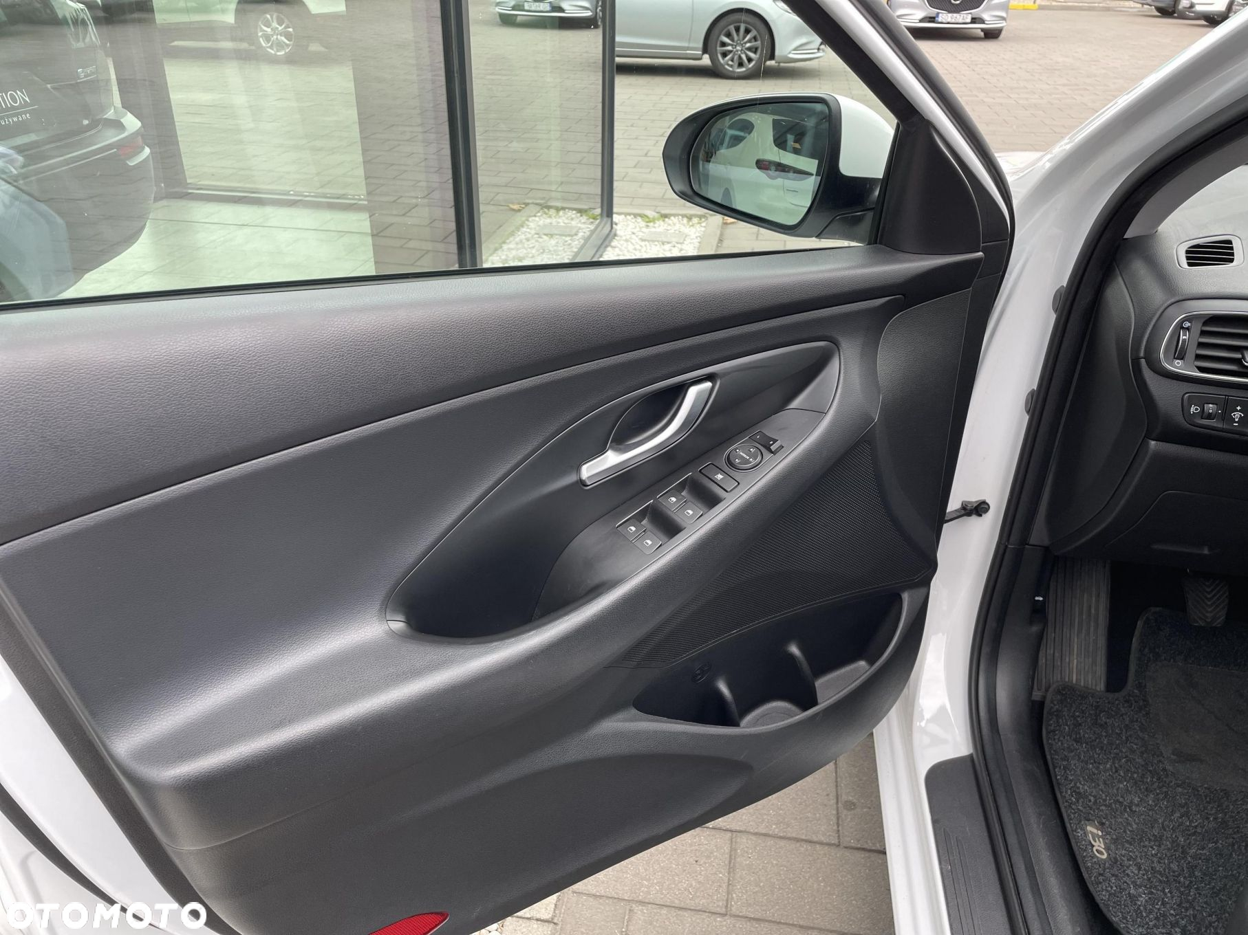 Hyundai i30 1.4 Classic + - 10