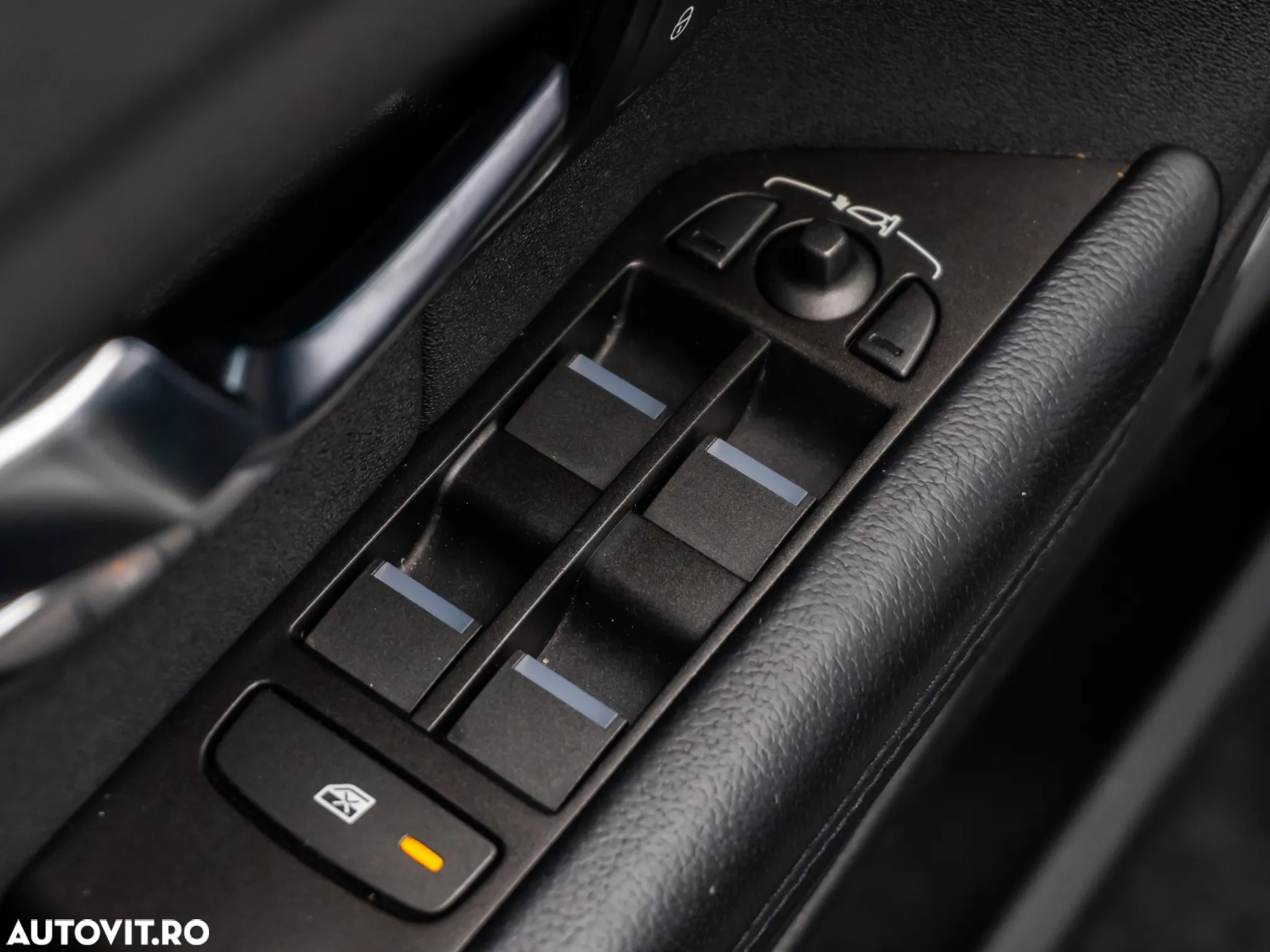 Land Rover Range Rover Evoque - 24