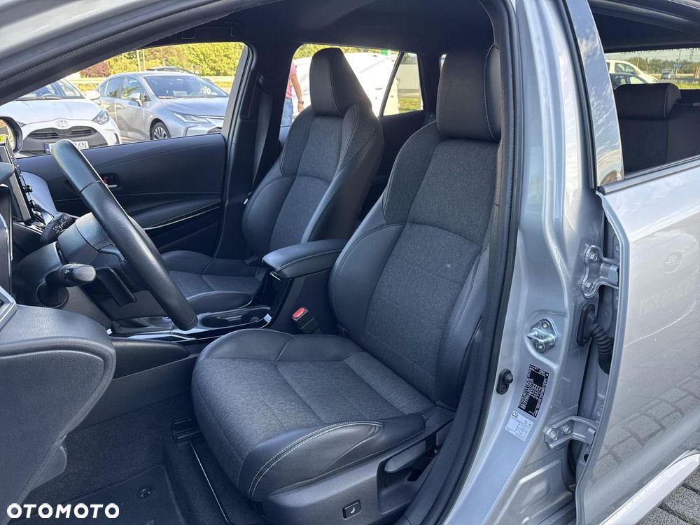 Toyota Corolla 2.0 Hybrid Comfort - 22