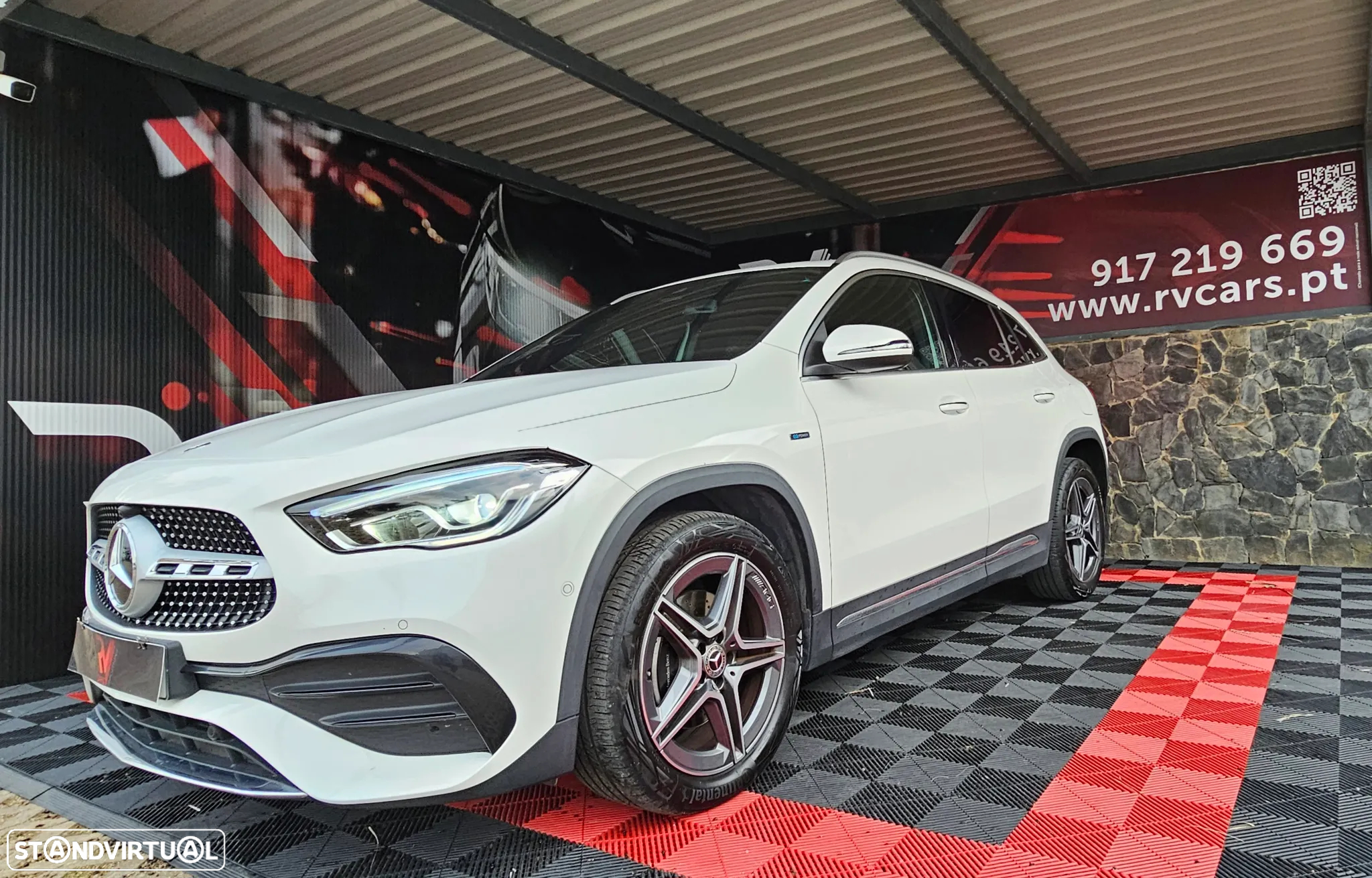 Mercedes-Benz GLA 250 e AMG Line - 4