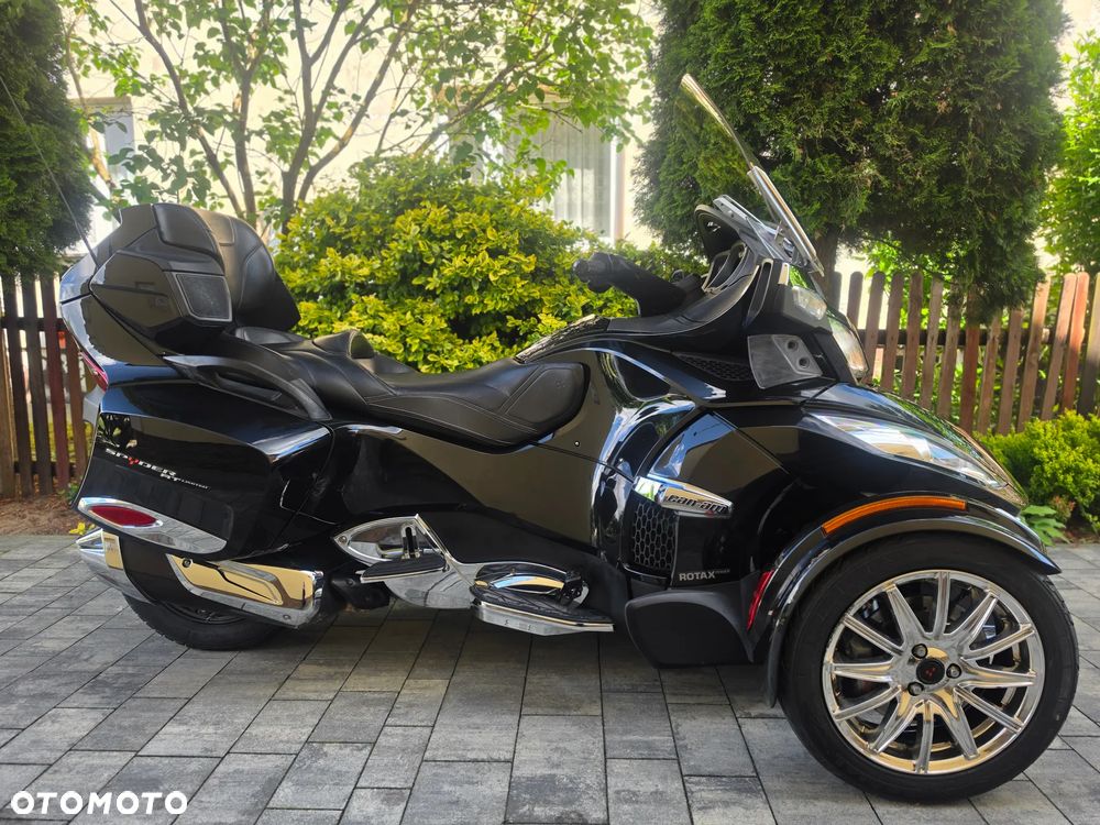 Can-Am Spyder - 4