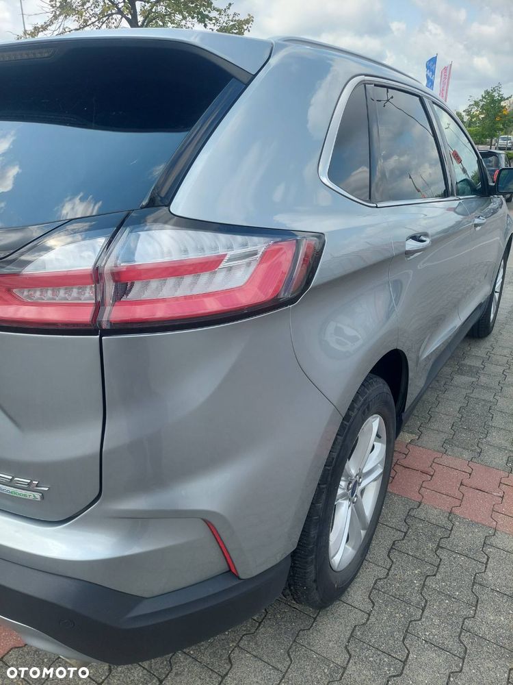 Ford Edge - 16