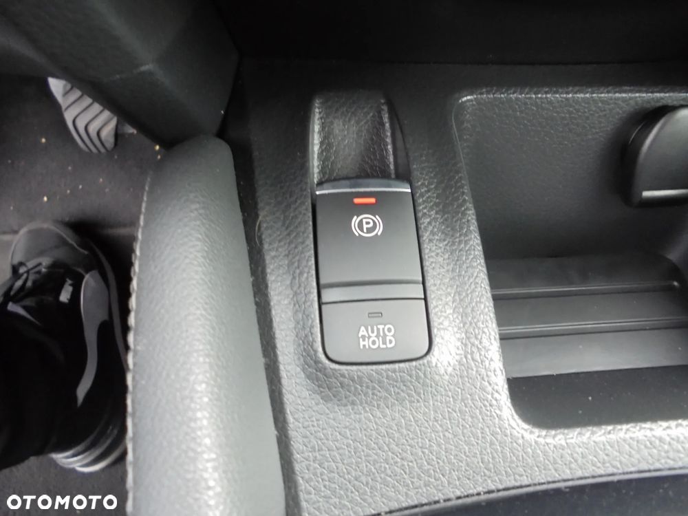 Nissan Qashqai 1.3 DIG-T N-WAY - 18