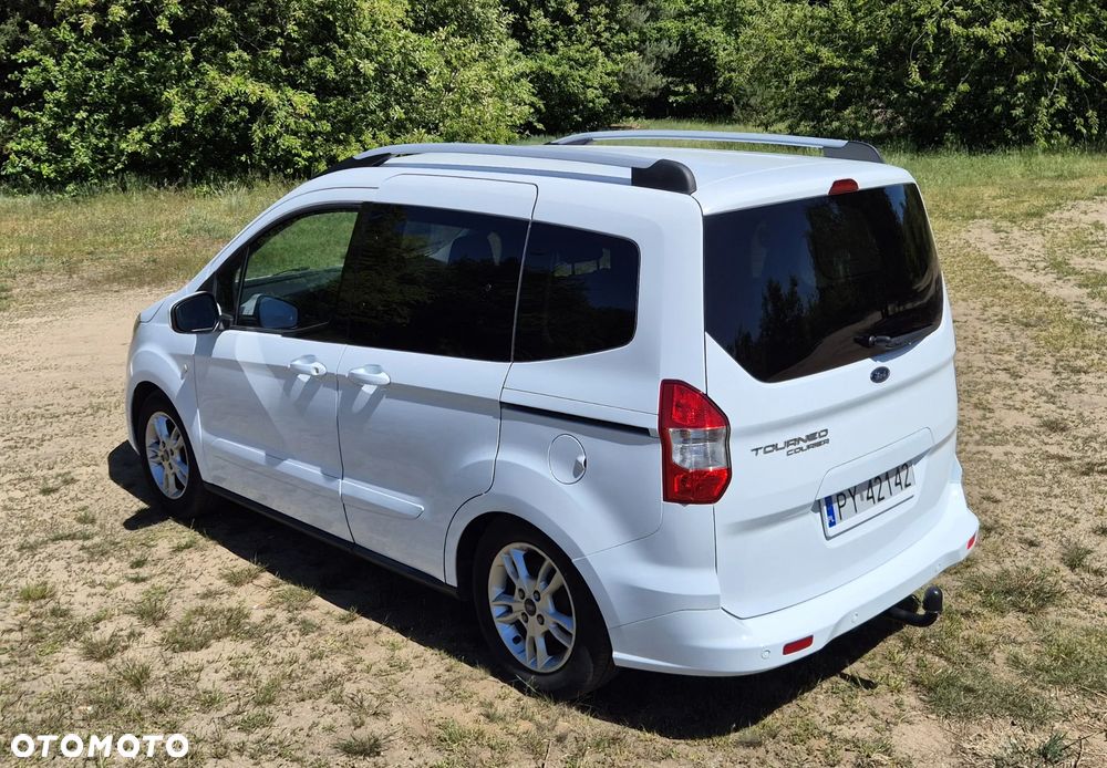 Ford Tourneo Courier 1.5 TDCi Sport - 11