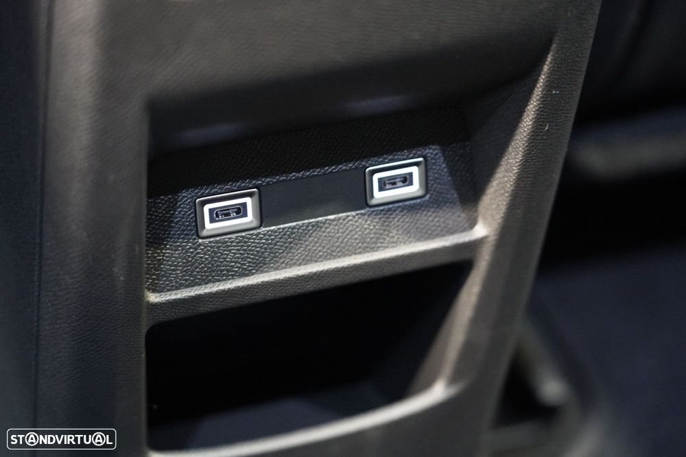 Peugeot 408 1.2 PureTech Allure EAT8 - 36