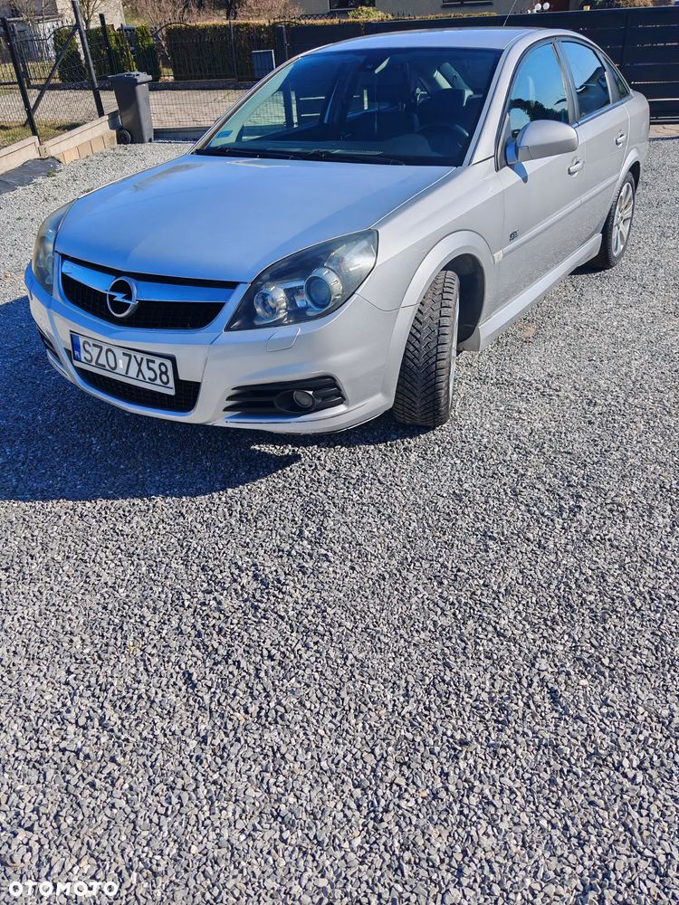 Opel Vectra 1.9 CDTI Sport / GTS - 2