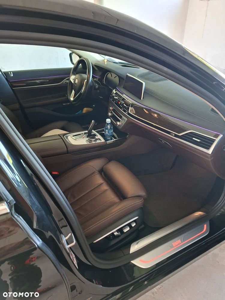BMW Seria 7 730d xDrive - 10
