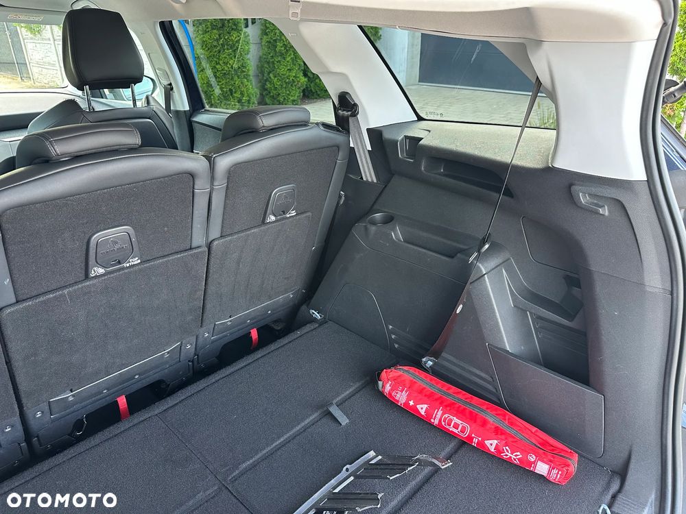 Peugeot 5008 1.6 PureTech Allure S&S EAT8 - 18