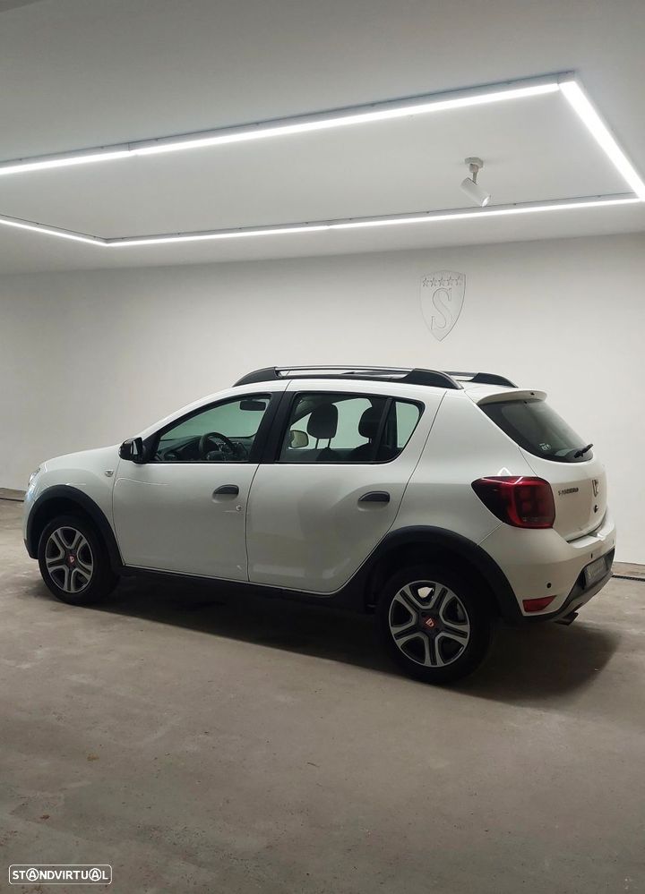 Dacia Sandero 0.9 TCe Stepway - 4