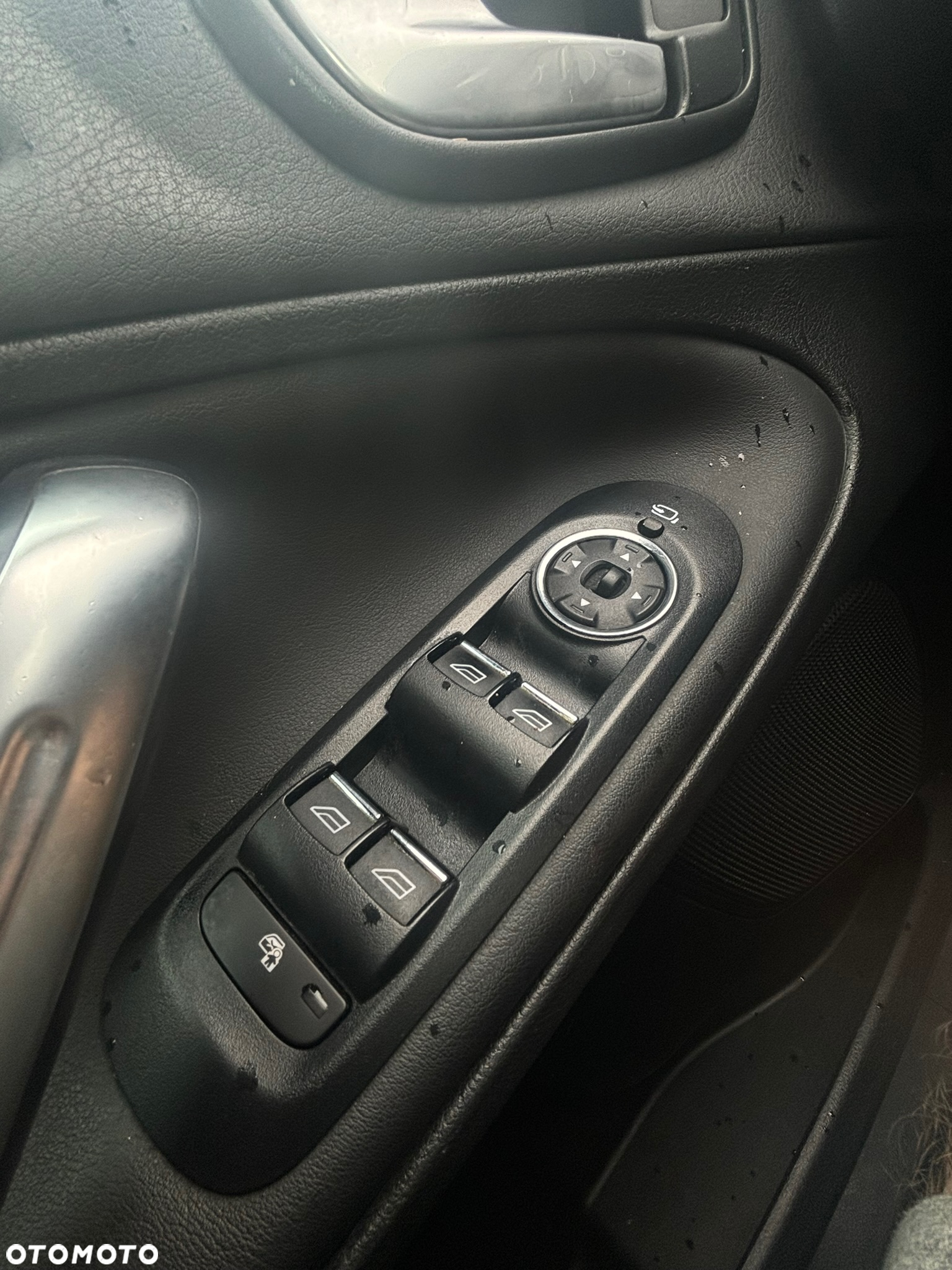 Ford S-Max 2.0 TDCi DPF Titanium - 15