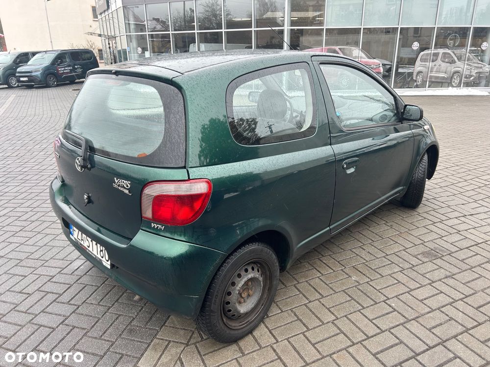 Toyota Yaris 1.0 Base - 3