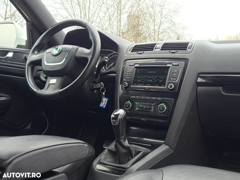 Skoda Octavia 2.0 TDI RS - 21