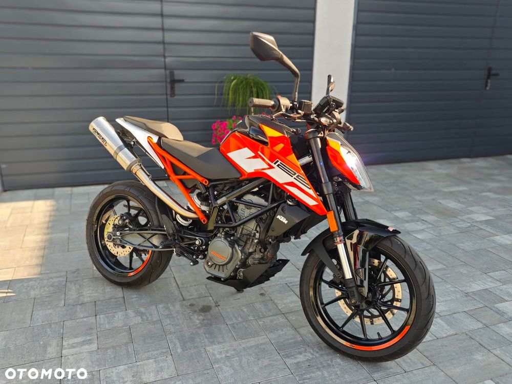 KTM Duke 125 - 28