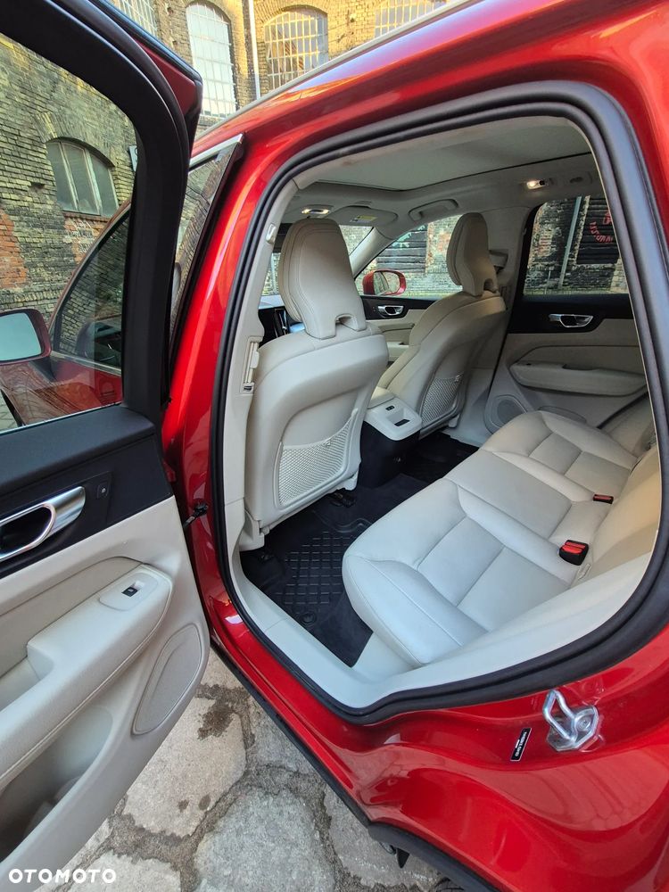 Volvo XC 60 T5 GPF AWD Momentum - 14