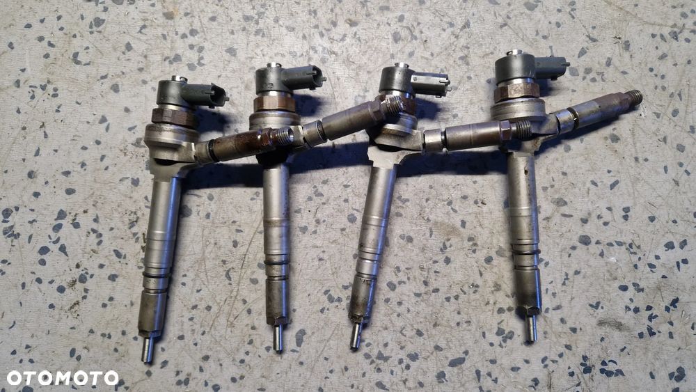 OPEL 1.7 CDTI WTRYSK WTRYSKIWACZ 0445110175 - 1