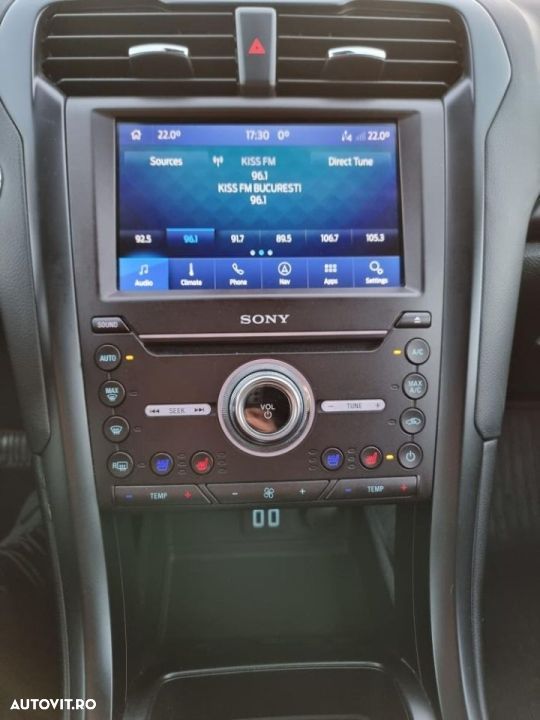 Ford Fusion - 10