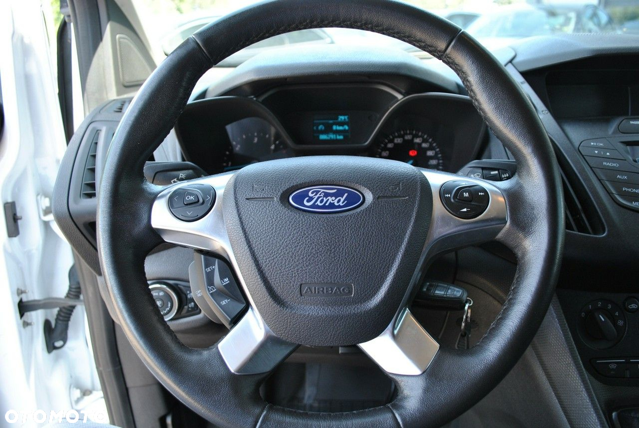 Ford Transit Connect - 18