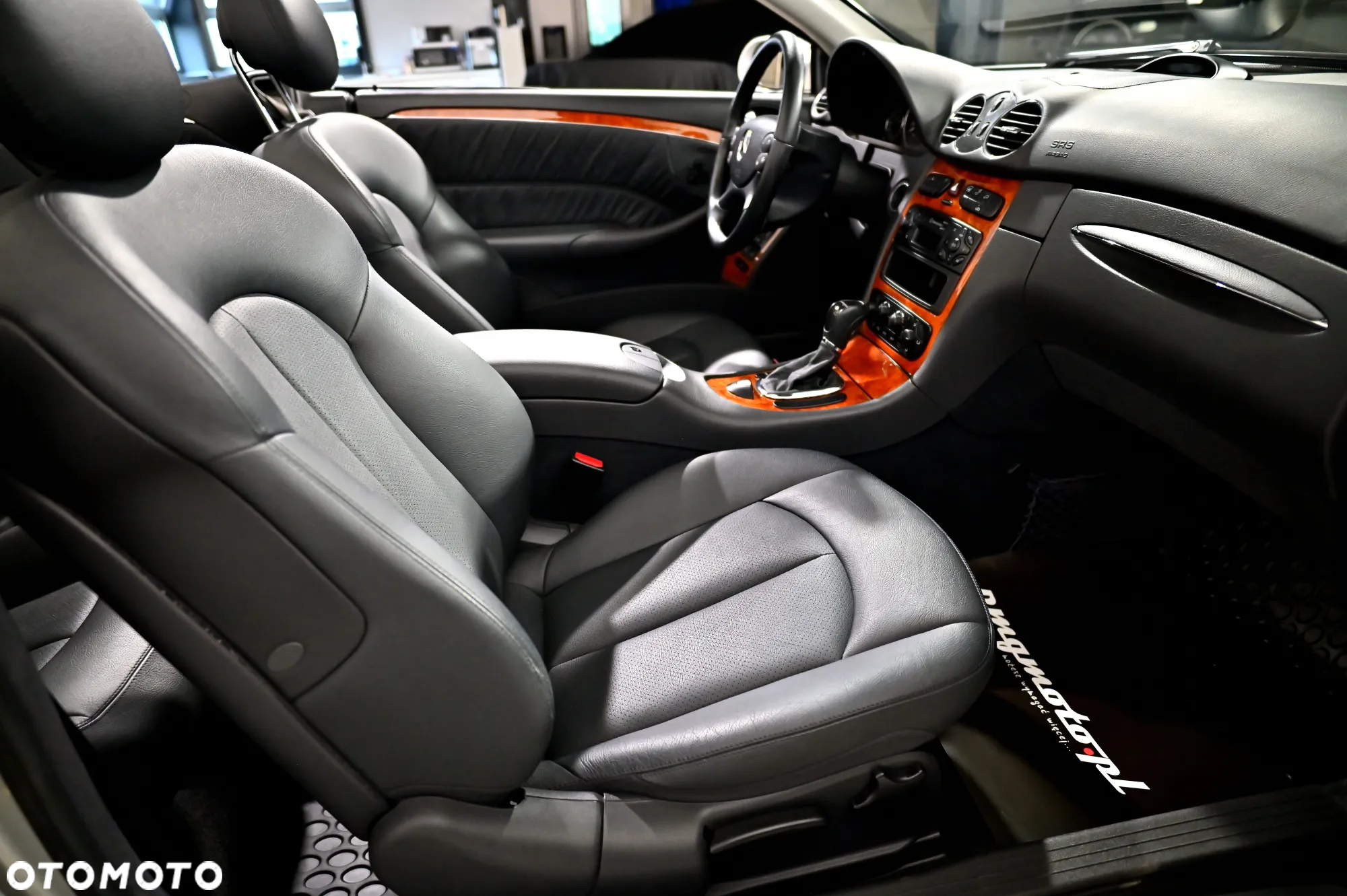 Mercedes-Benz CLK 320 - 15