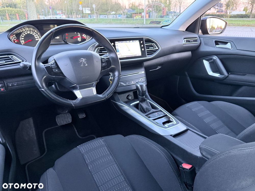 Peugeot 308 - 16